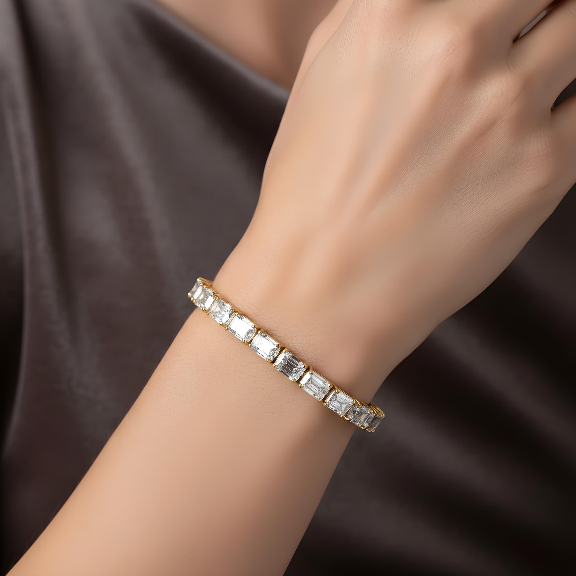 IGI 18K White Gold Emerald Cut Diamond Tennis Bracelet 32.15ct