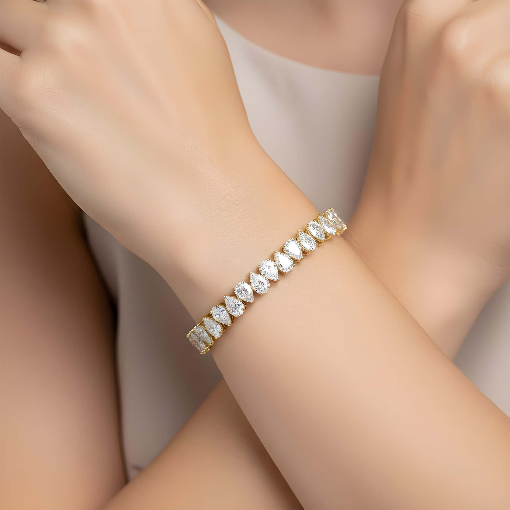 18K White Gold Pear Cut Diamond Tennis Bracelet 17.57ct