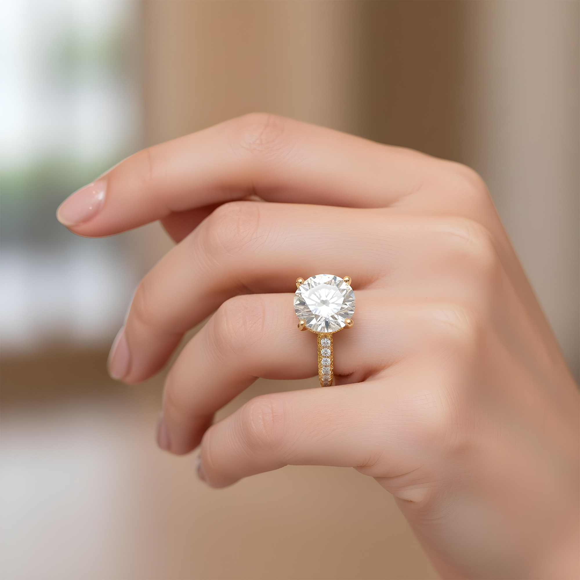 18K White Gold 5.22ct Round Cut Diamond Engagement Ring 7.0ctw