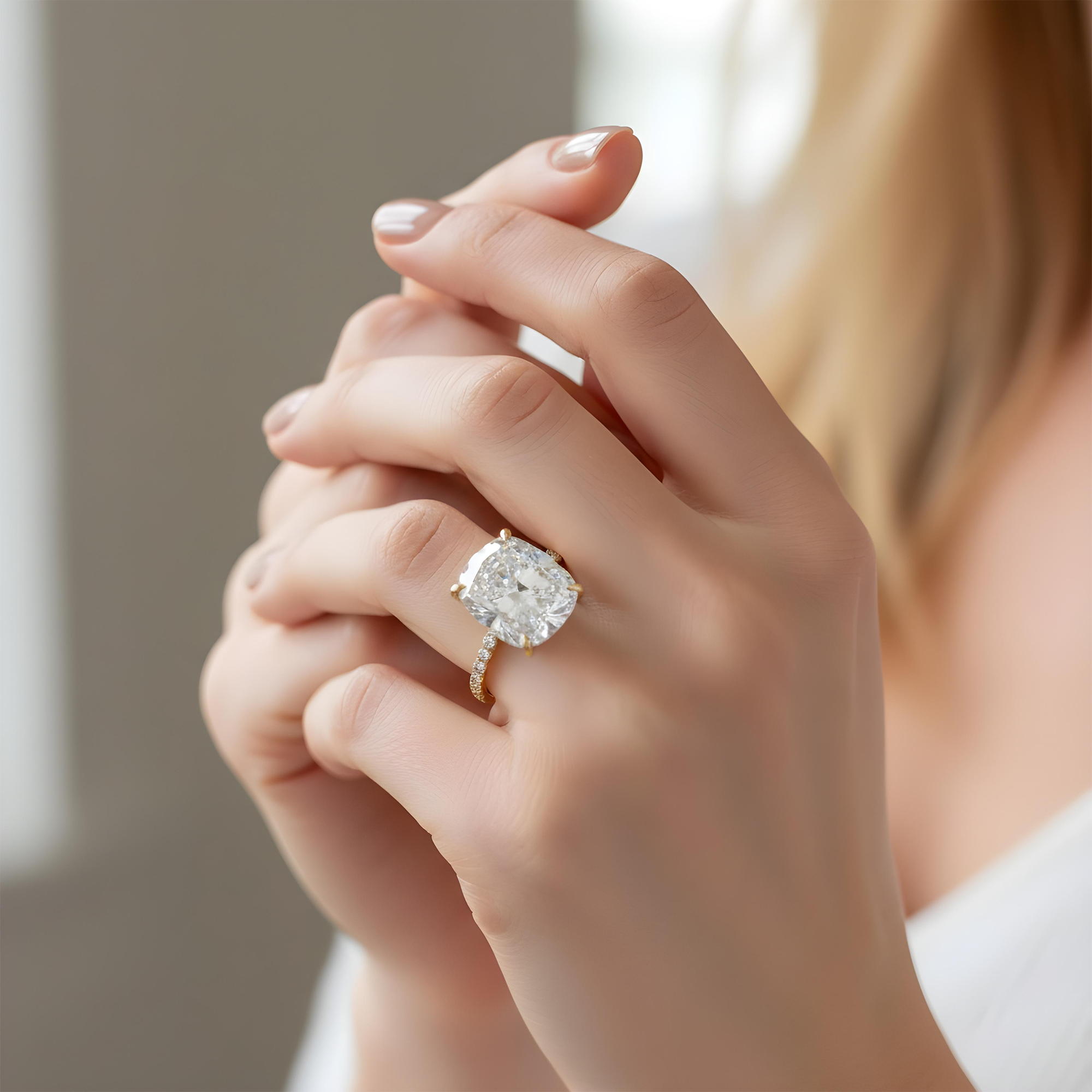 GIA 18K White Gold 10.01ct Cushion Cut Diamond Engagement Ring 10.61ct