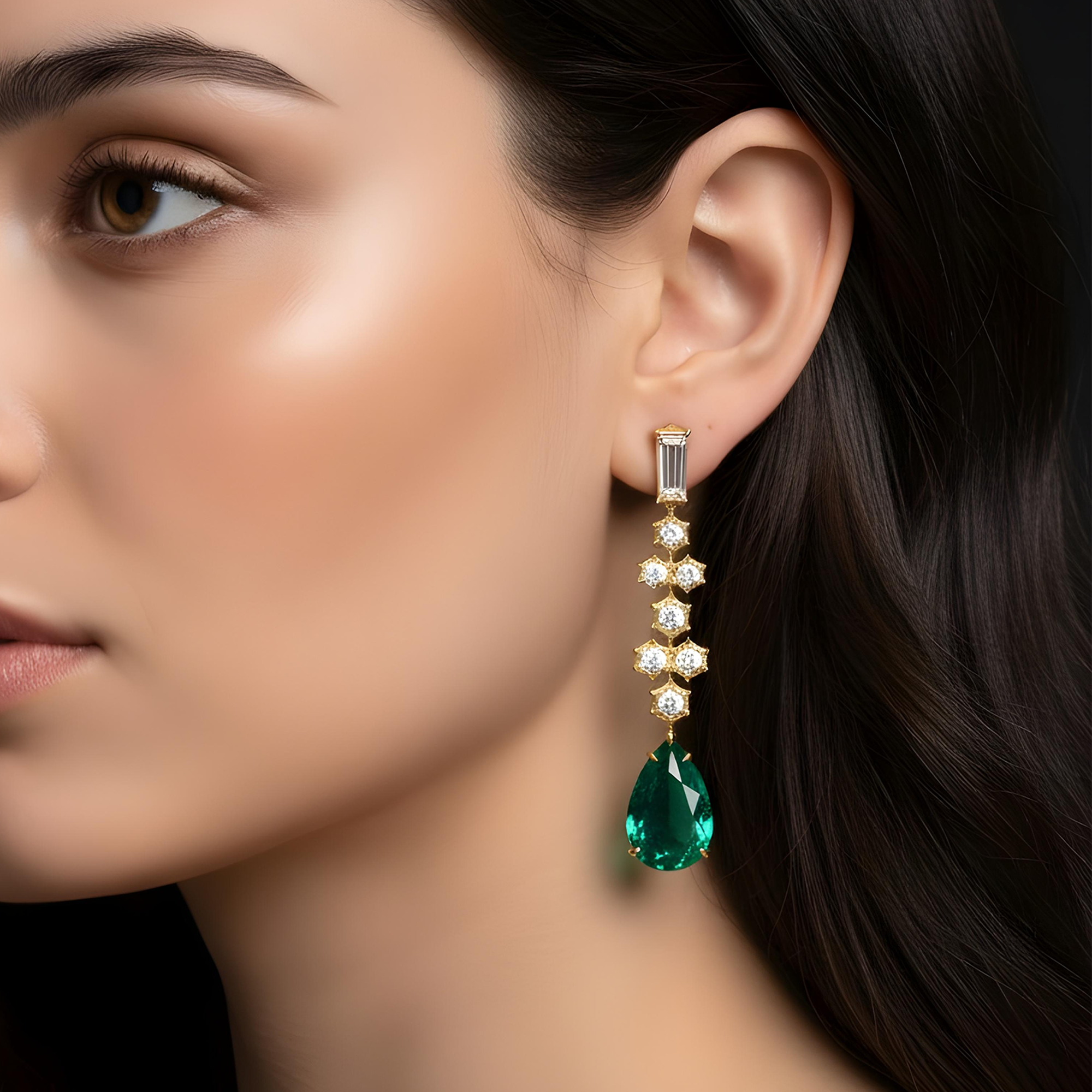 18K White Gold Hexagon Cut Diamond & Pear Cut Emerald Drop Earrings