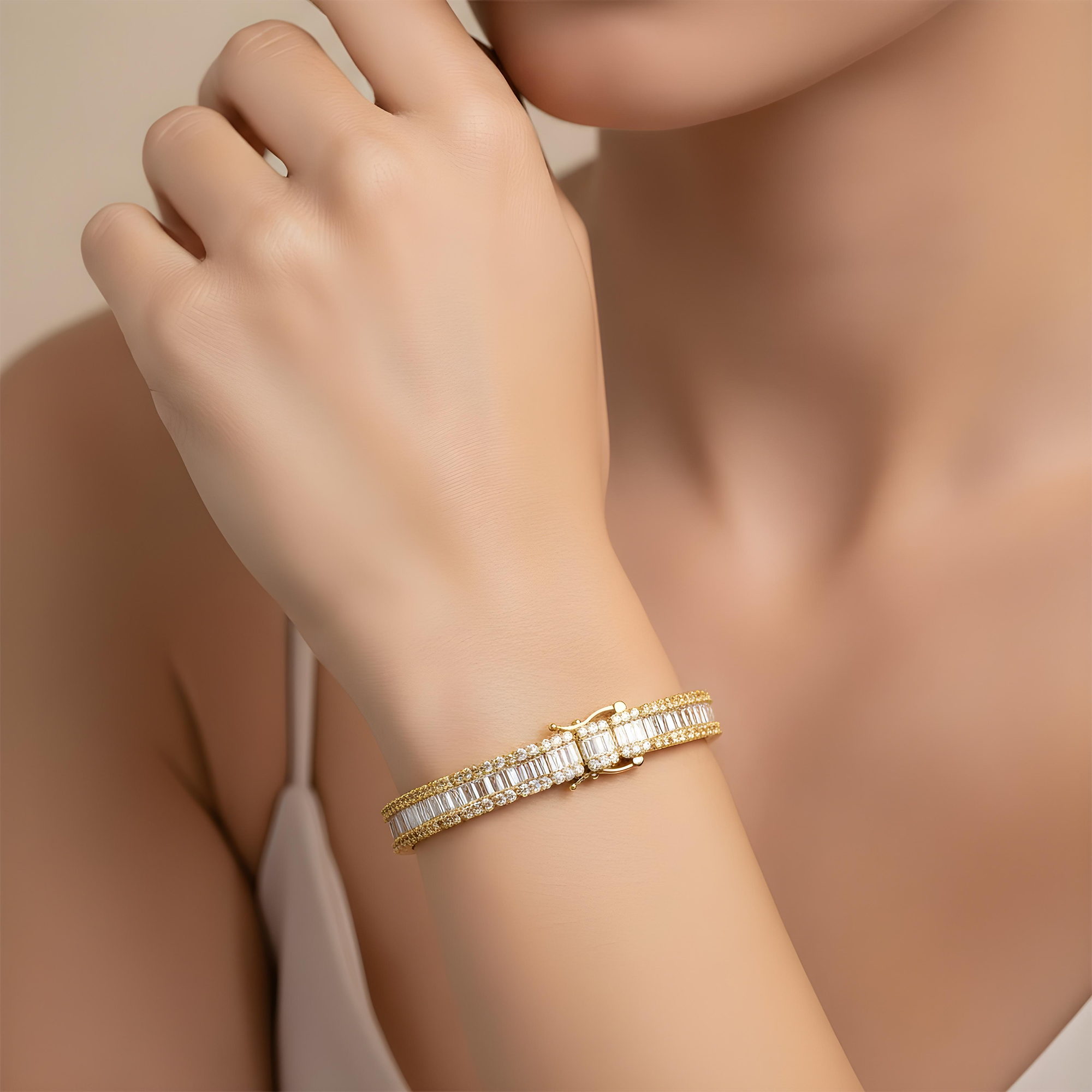 14K White Gold Emerald Diamond Bangle Bracelet 6.90ct
