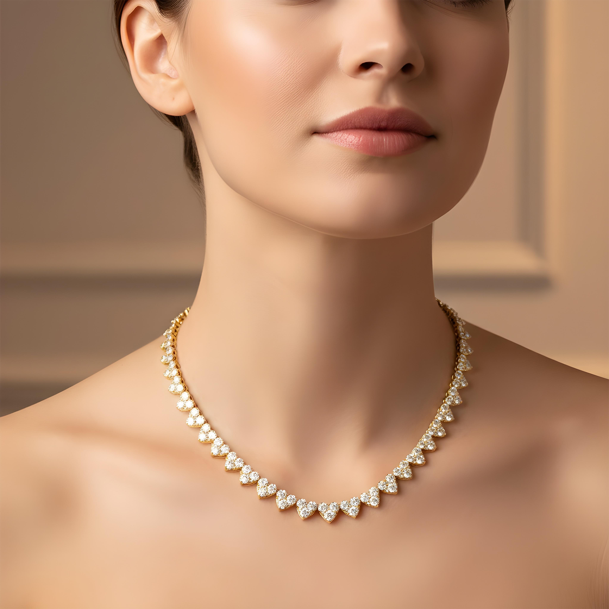 14K White Gold Graduated Diamond Heart Necklace 13ct