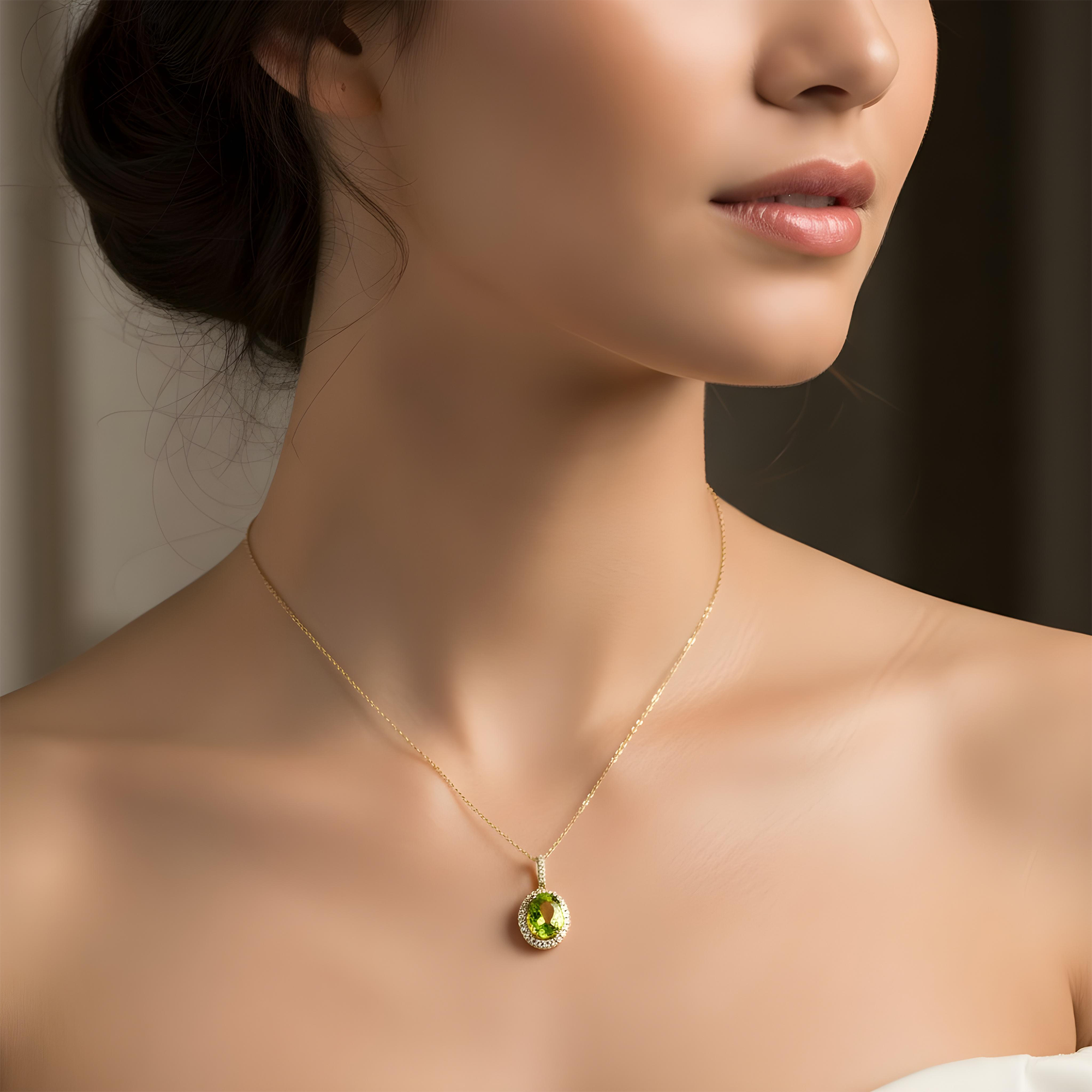 14 & 18K White Gold Diamond & Peridot Pendant & Chain Necklace