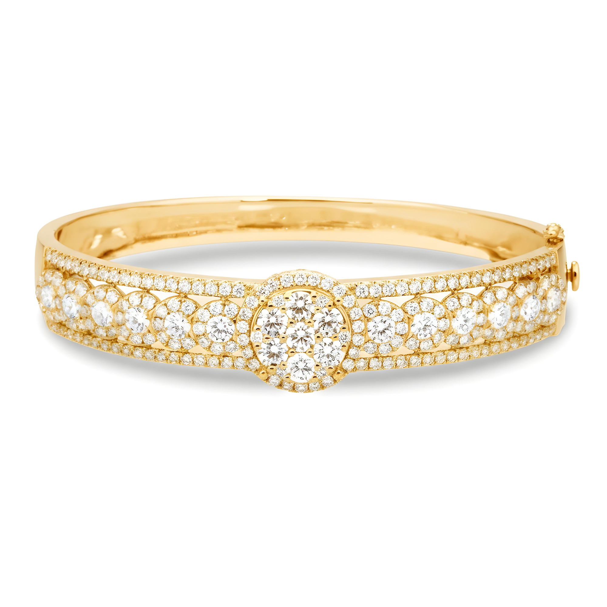 White Gold Detailed Round Diamond Bangle Bracelet 4.70ct