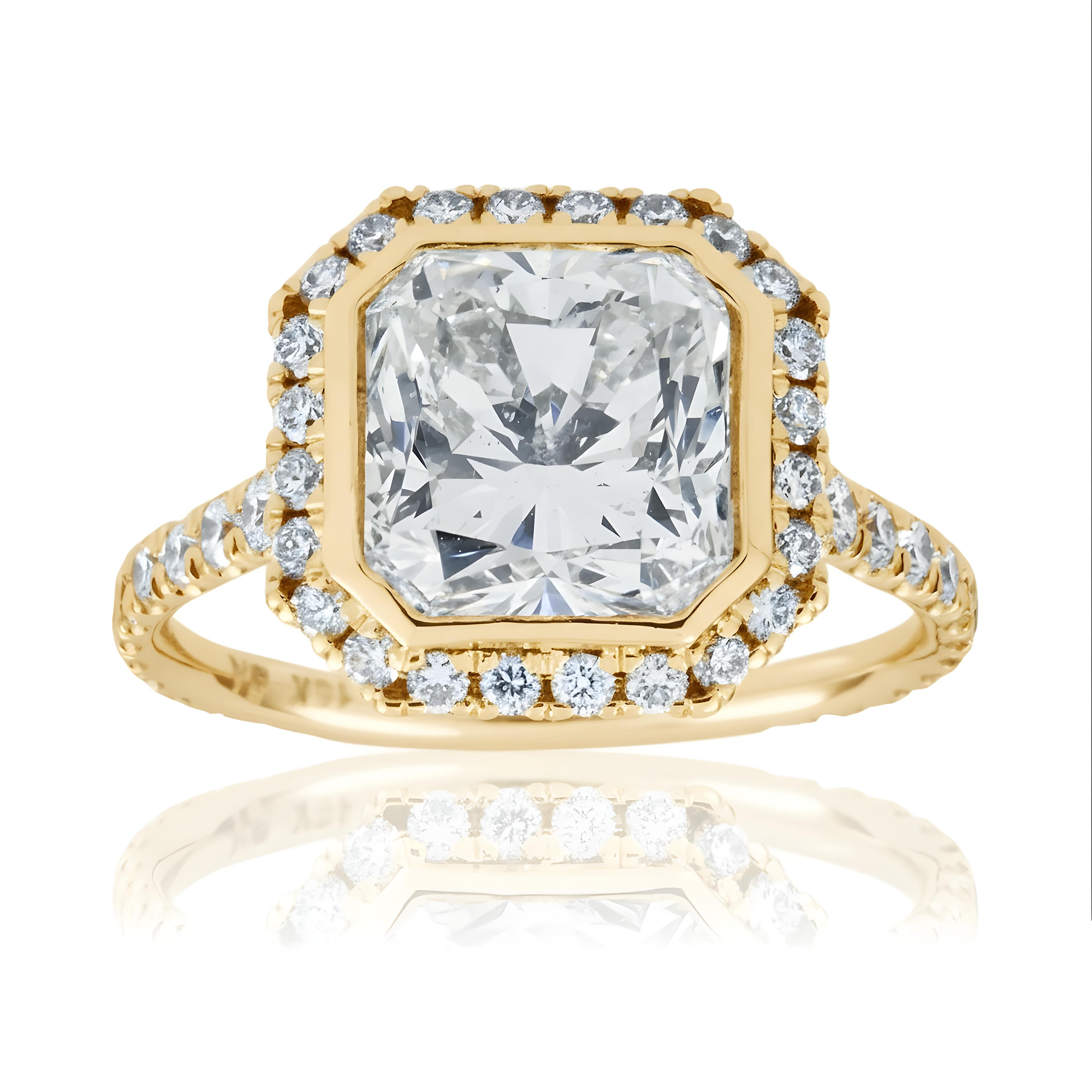 18K White Gold 4.07ct Cushion Diamond Engagement Ring 4.98ctw