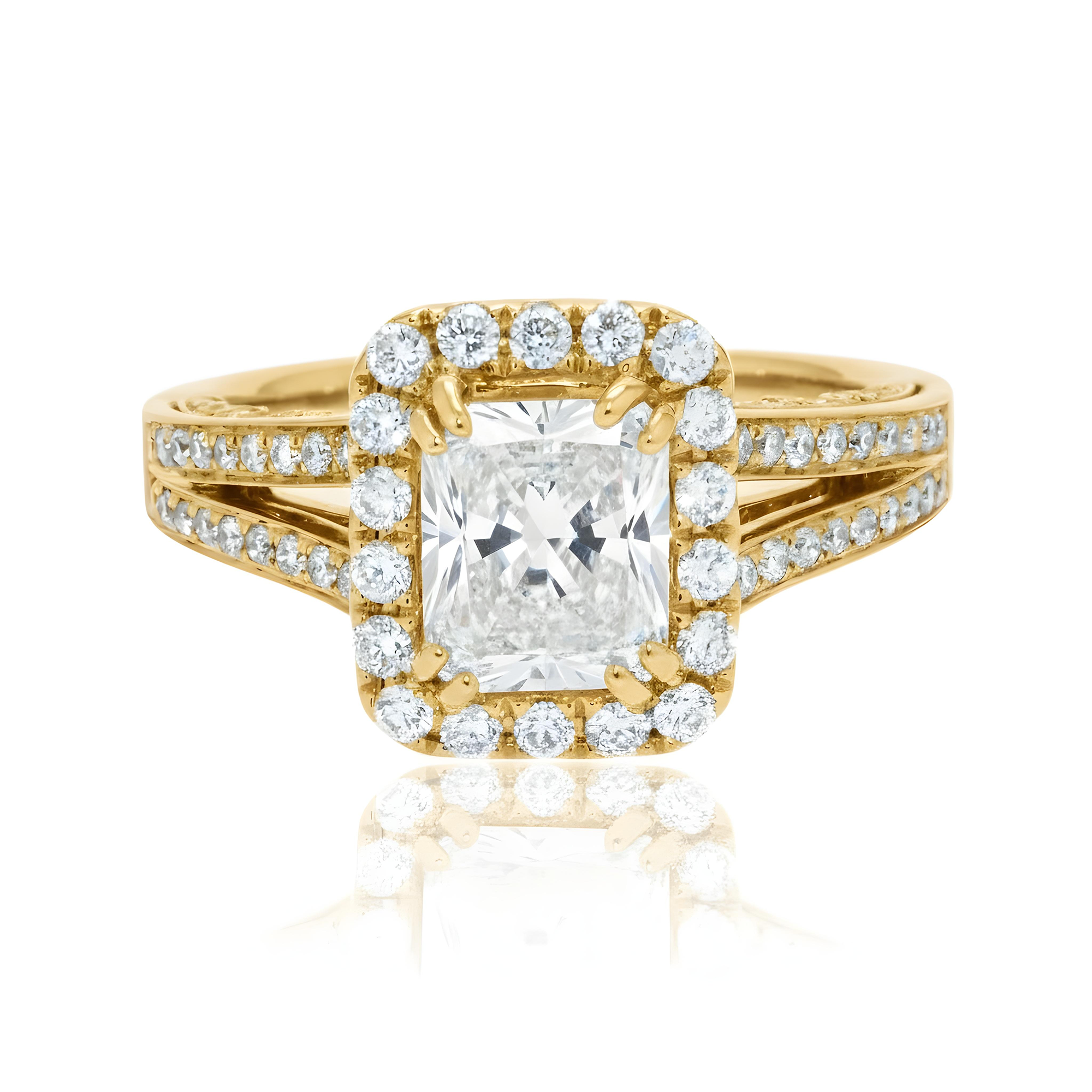 18K Rose Gold 2.0ct Radiant Cut Diamond Engagement Ring 2.65ctw