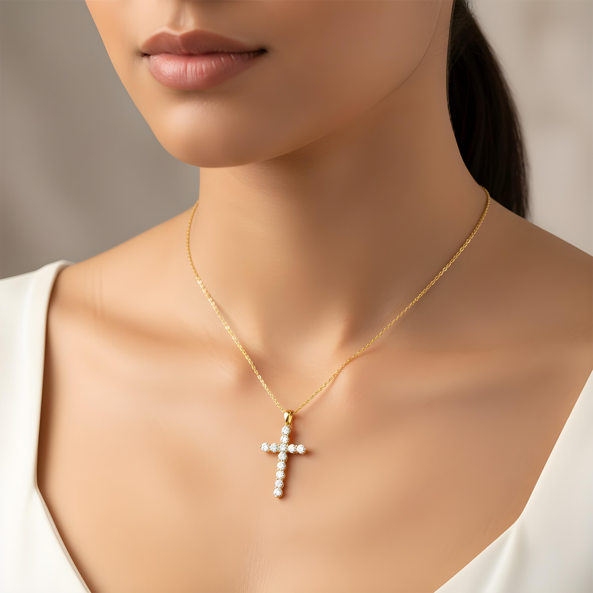 White Gold Round Diamond Cross Pendant & Chain Necklace 1.12ct